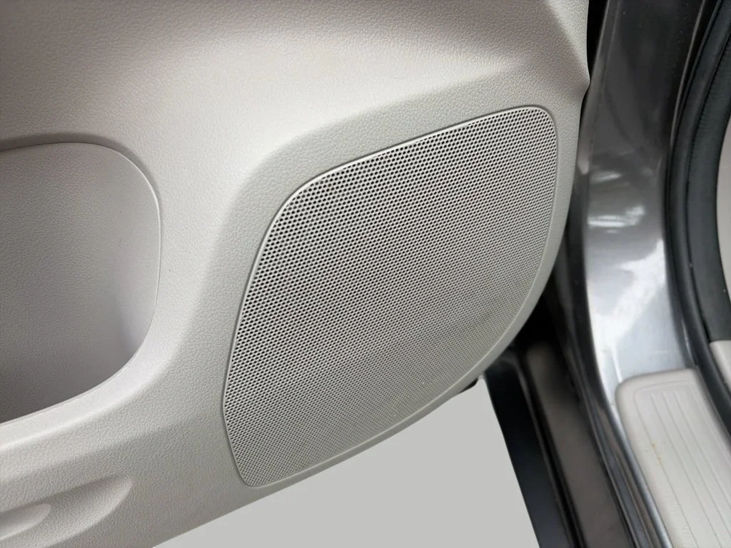 Used 2014 Gray Honda LX image 18