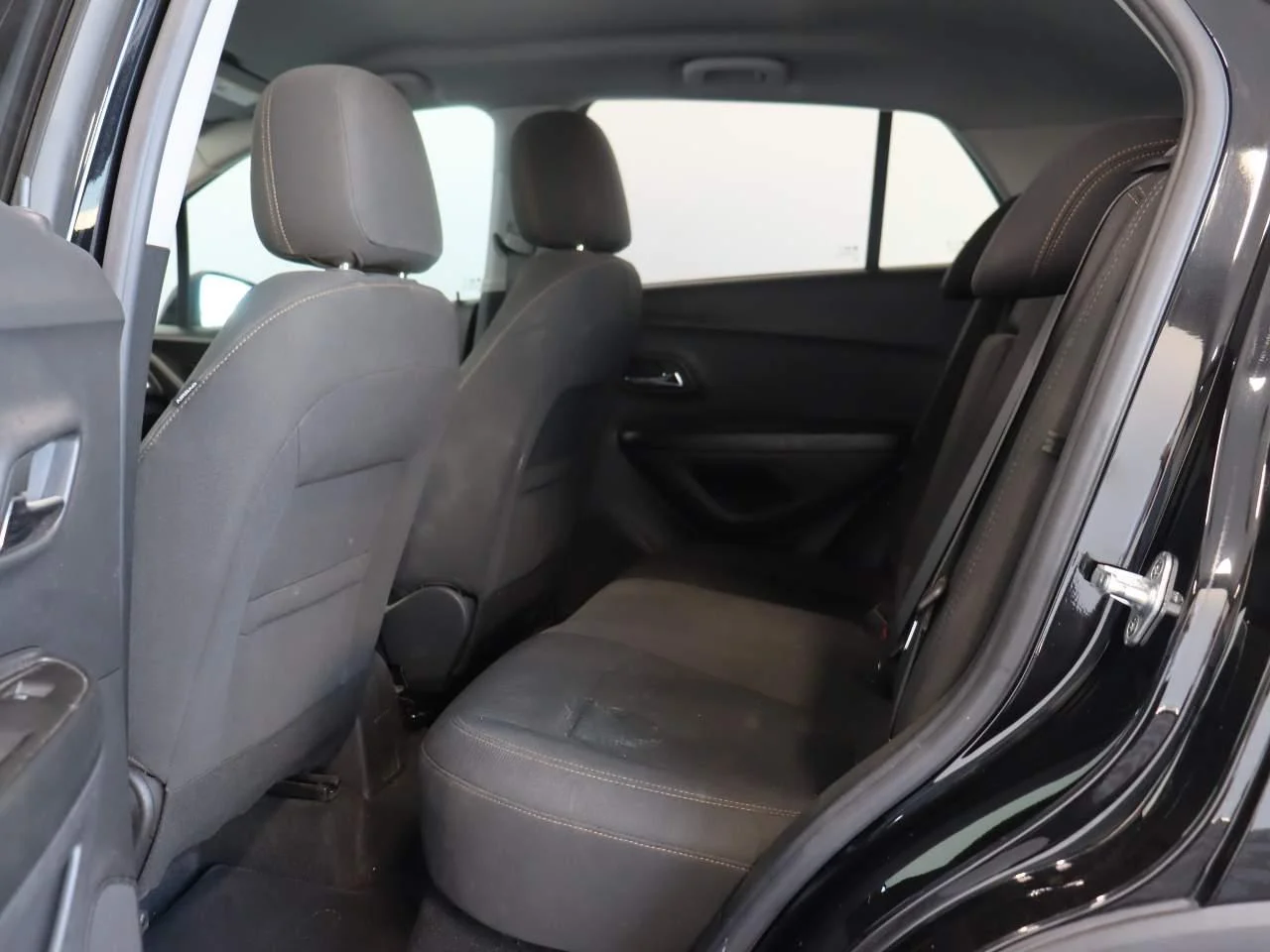 2022 Chevrolet Trax LS - Photo 14