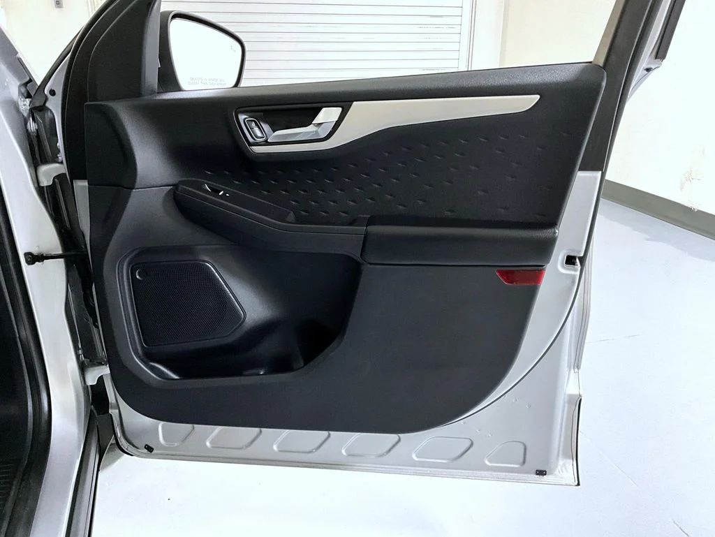 Used 2020 Silver Ford SEL image 16