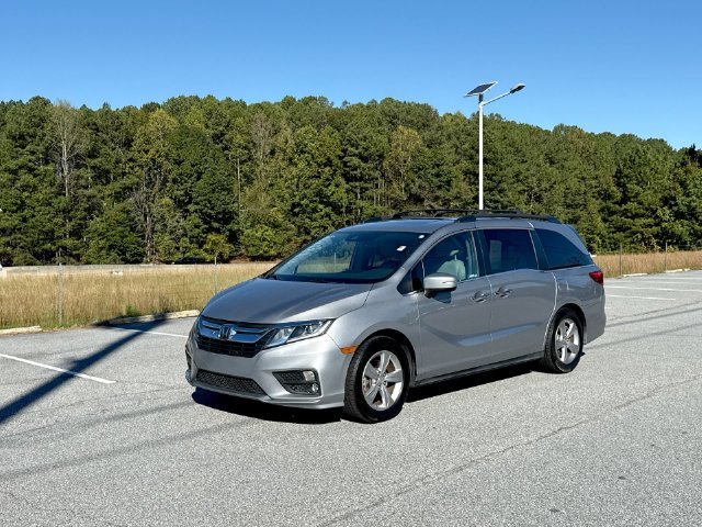 Used 2018 Silver Honda EX-L image 3