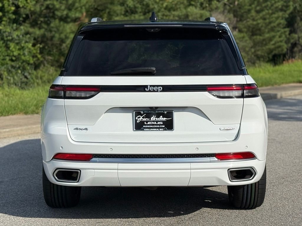 Used 2024 White Jeep Summit image 10
