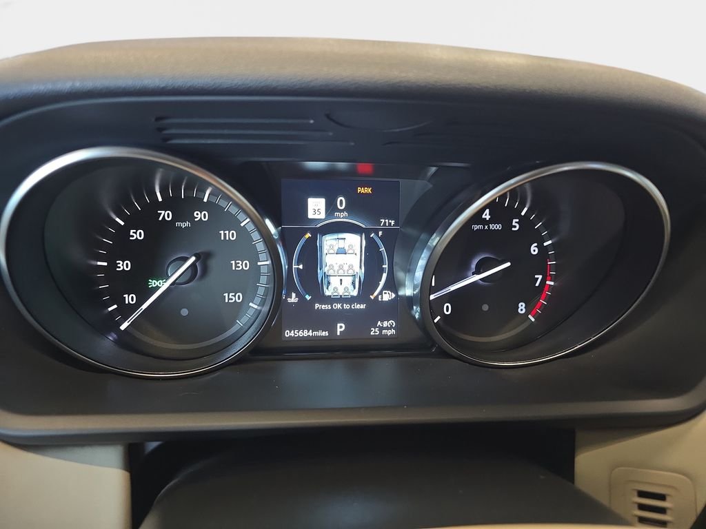 Used 2018 Black Land Rover SE image 23