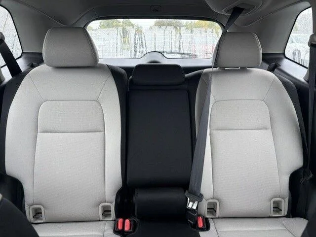 Used 2024 Platinum White Pearl Honda LX image 9