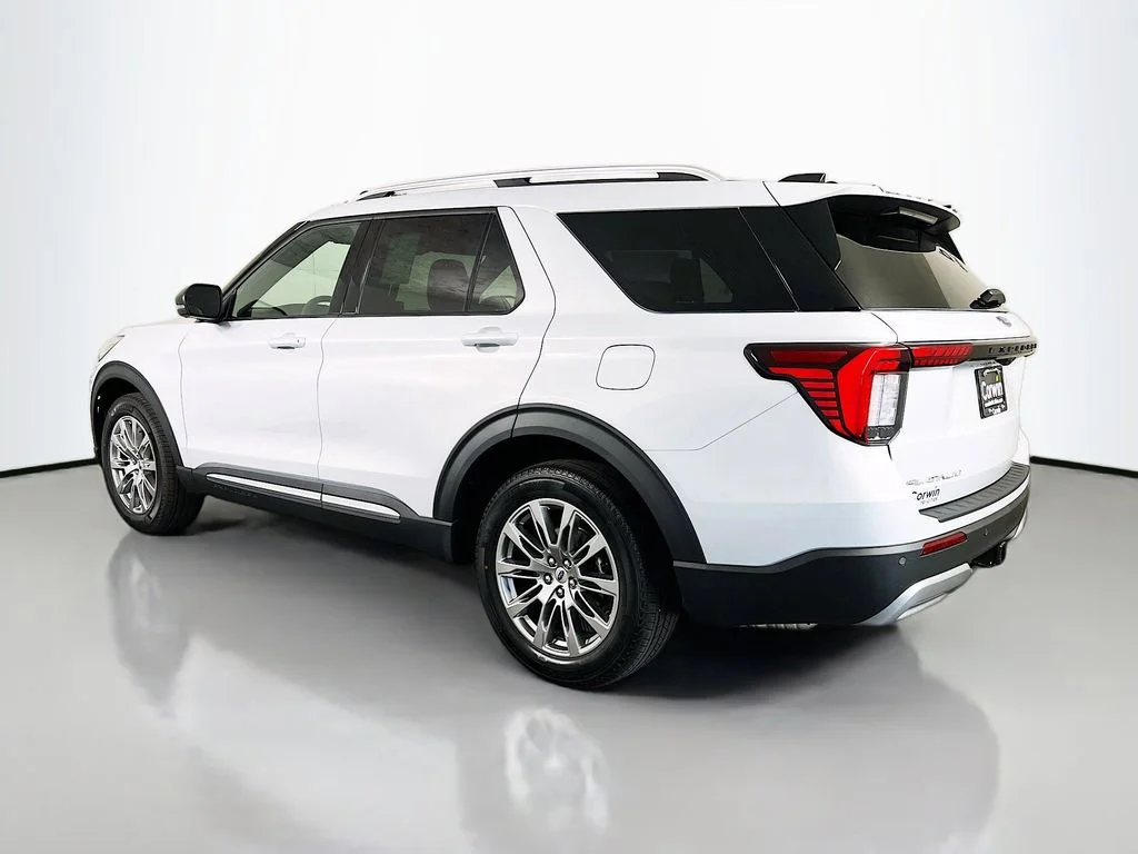 New 2026 Space White Metallic Ford Platinum image 11
