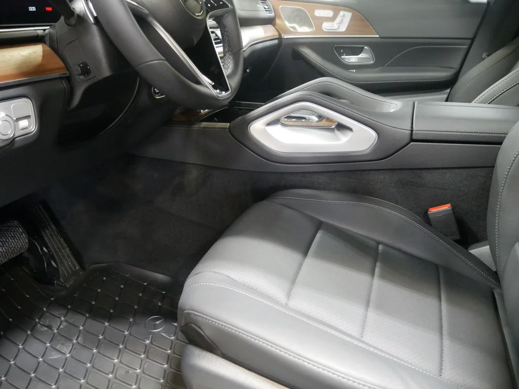 New 2026 Selenite Grey Metallic Mercedes-Benz GLE 350 image 16