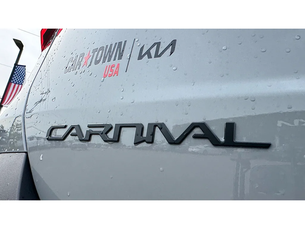 New 2026 Ceramic Silver Kia SX Prestige image 29