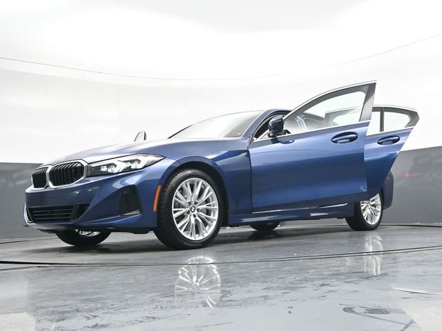 Used 2024 Blue BMW 330i image 44
