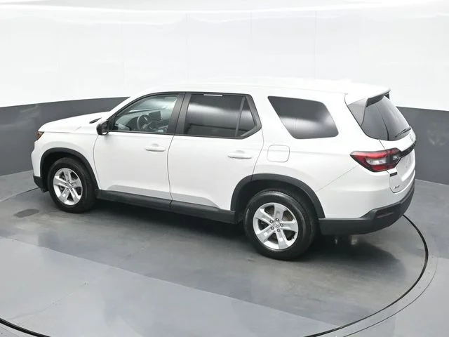 Used 2023  Honda LX image 11