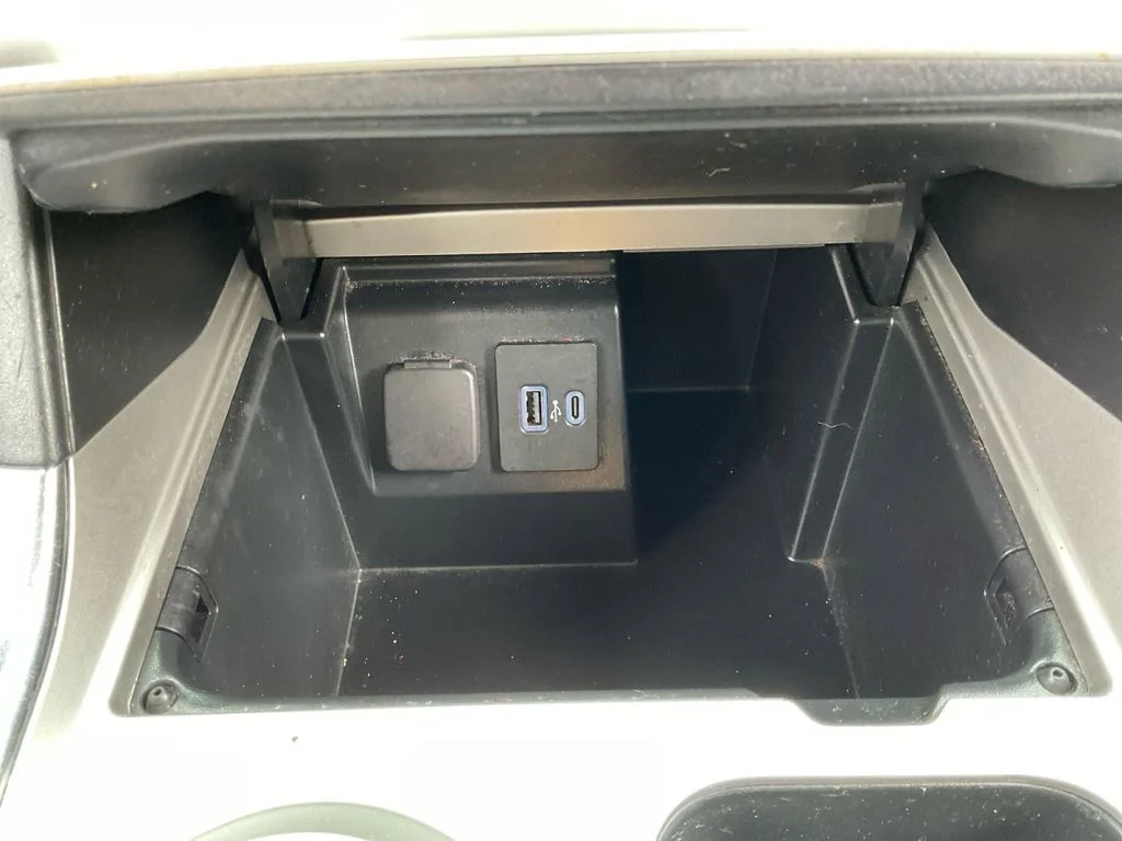 Used 2022 Silver Ford XLT image 25