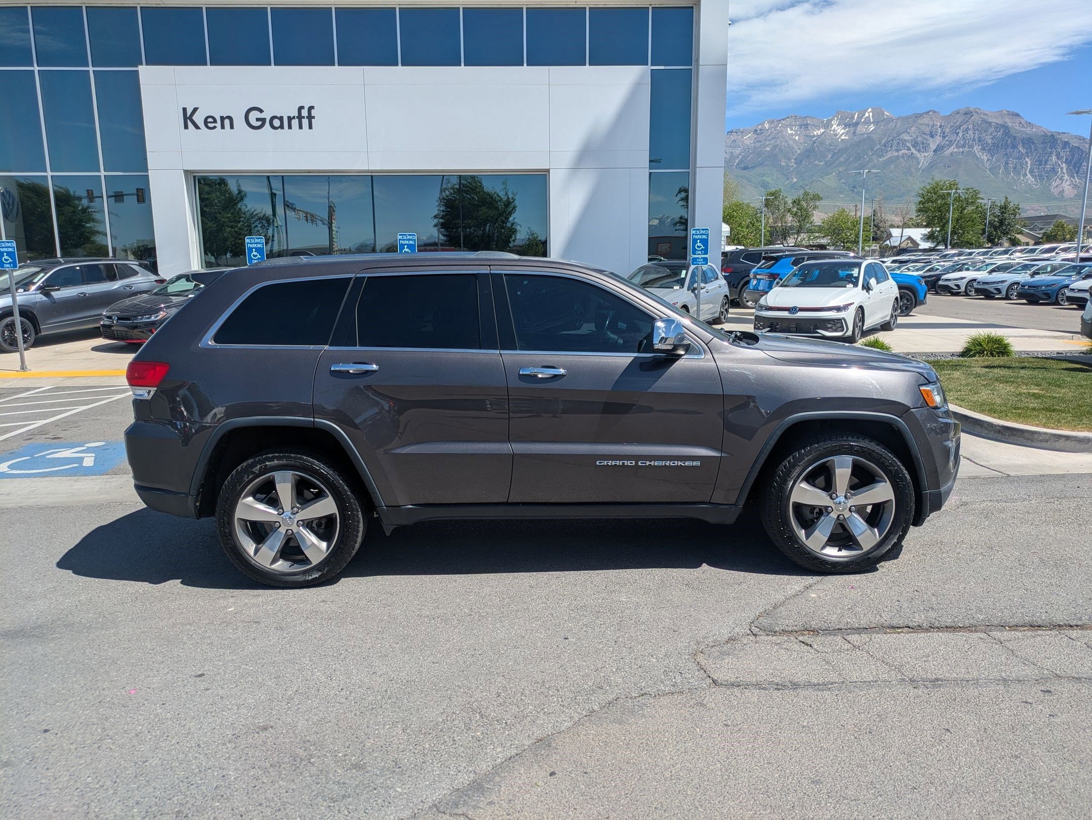 Used 2015 Jeep Grand Cherokee Limited with VIN 1C4RJFBG3FC783310 for sale in Orem, UT