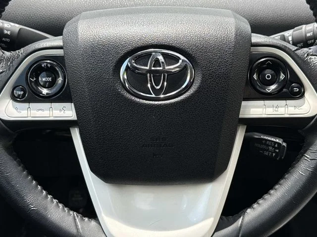 Used 2016 Gray Toyota Three image 18