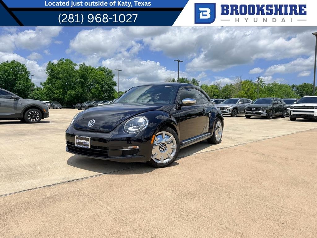 2013 Volkswagen Beetle 2.5L Auto Fender Edition's photo