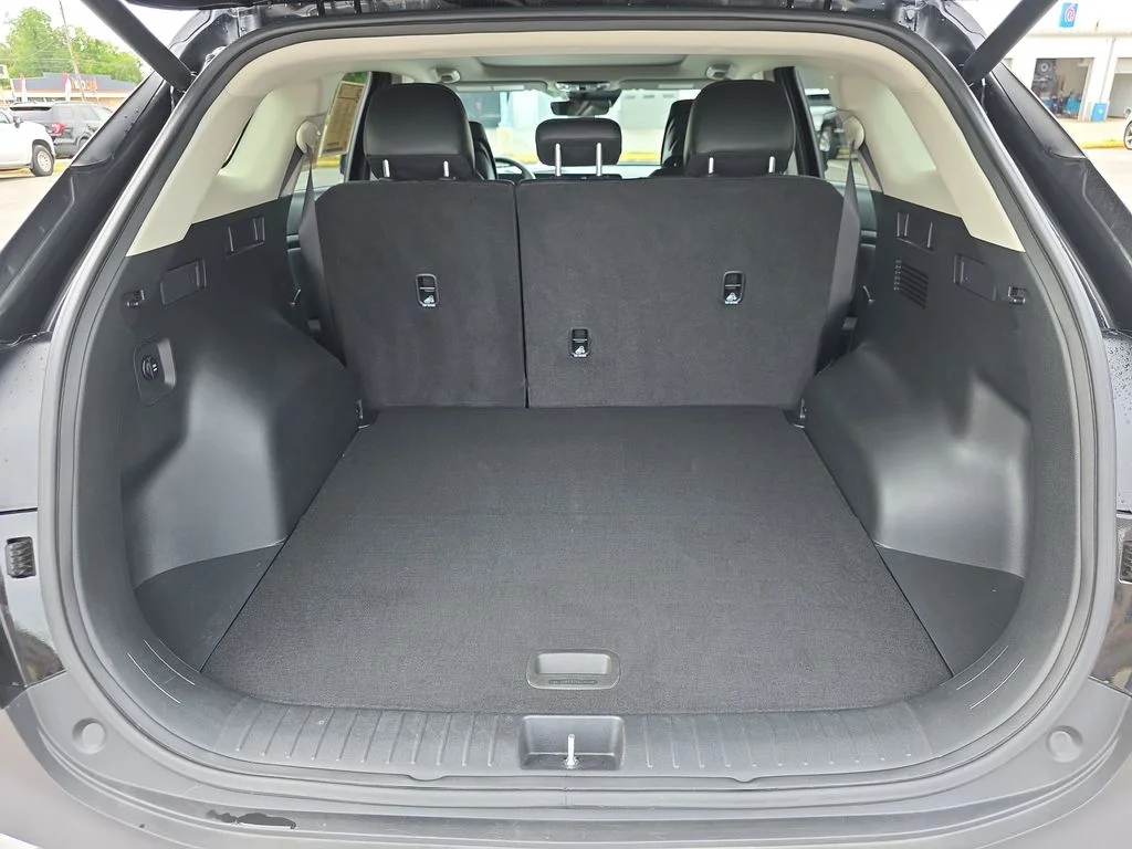 Used 2025 Black Kia EX image 33
