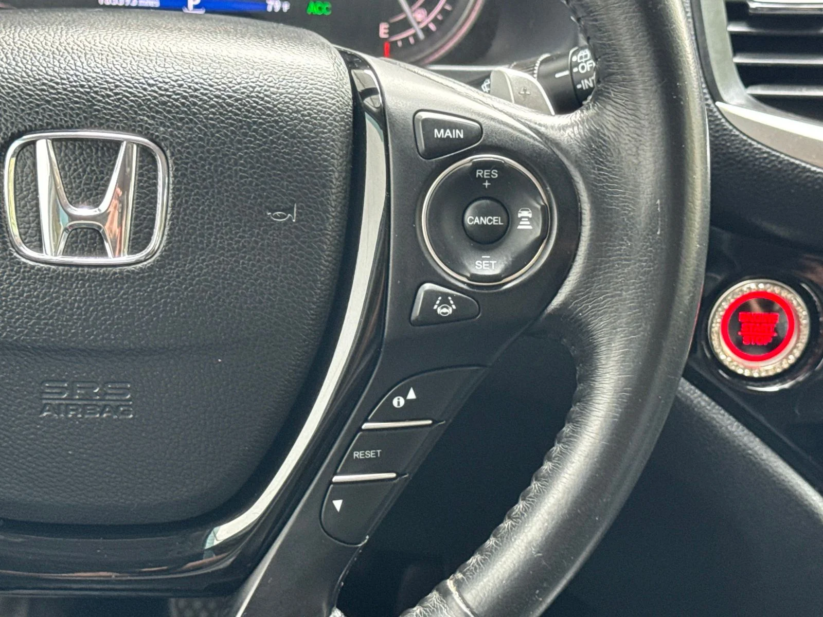 Used 2017 White Diamond Pearl Honda Touring image 20