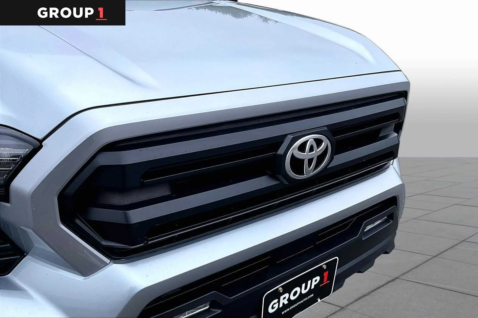 2025 Toyota Tacoma SR5 - Photo 31