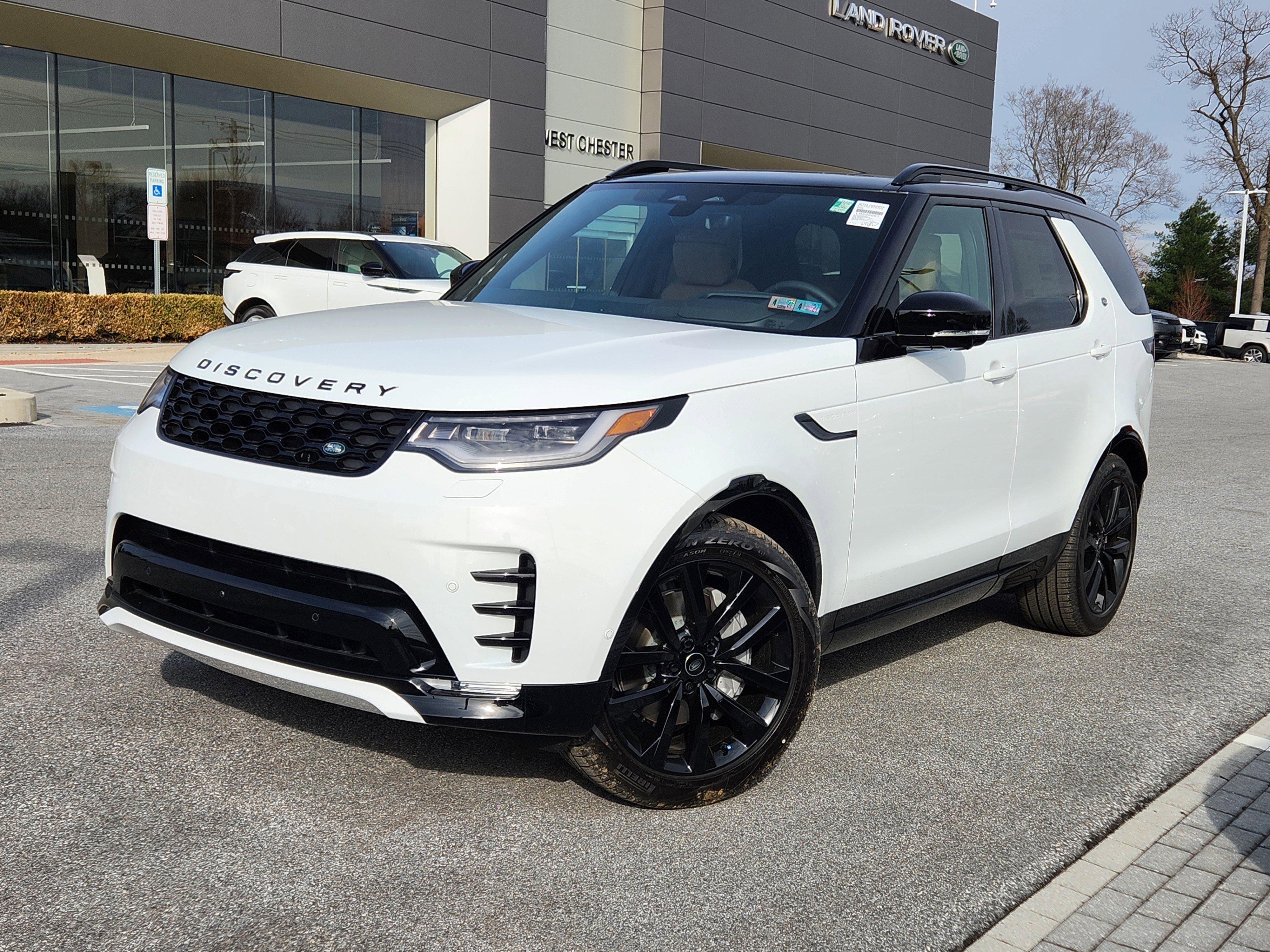 2026 Land Rover Discovery Dynamic SE