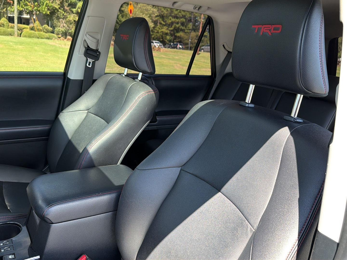 Used 2018 Midnight Black Metallic Toyota TRD Off-Road Premium image 32
