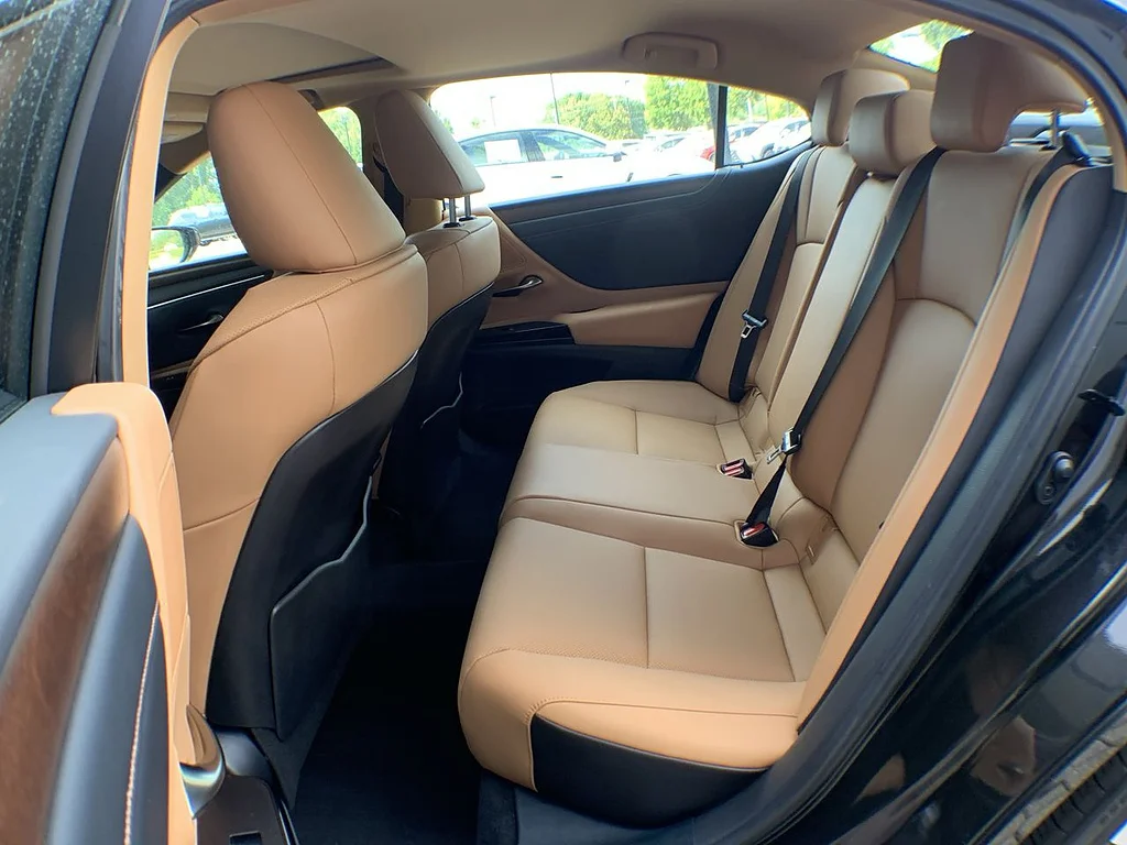 Certified Used 2025 Caviar Lexus 350 image 23