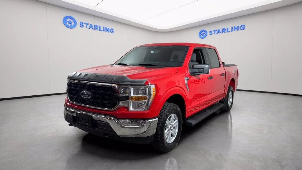Used 2021  Ford XL image 17