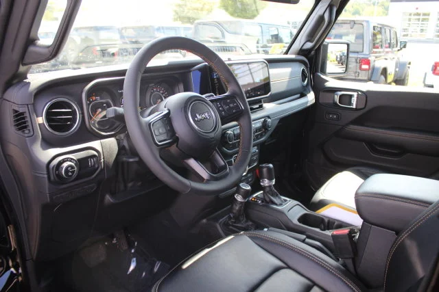 Used 2024 Black Jeep Sport S image 3