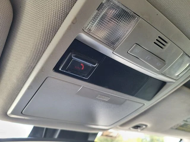 Used 2021 White Toyota SR5 image 21