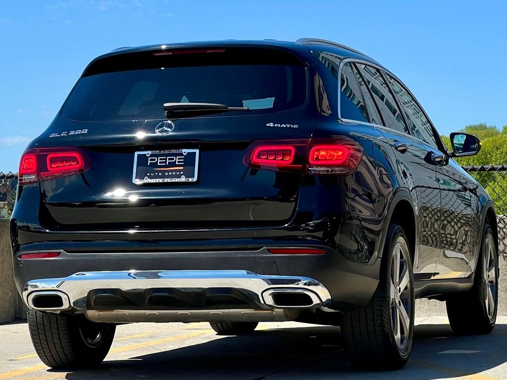 Certified Used 2022 Black Mercedes-Benz GLC 300 image 6