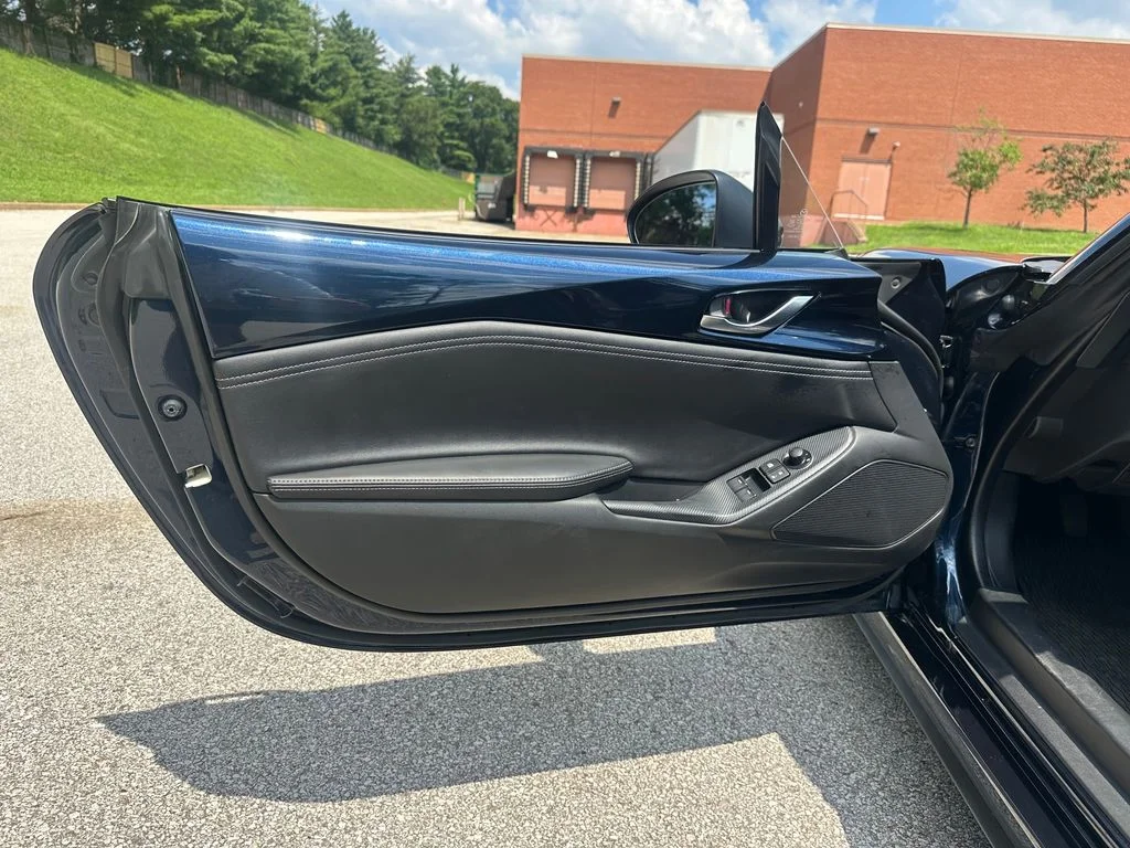 Used 2025 Blue Mazda Club image 21
