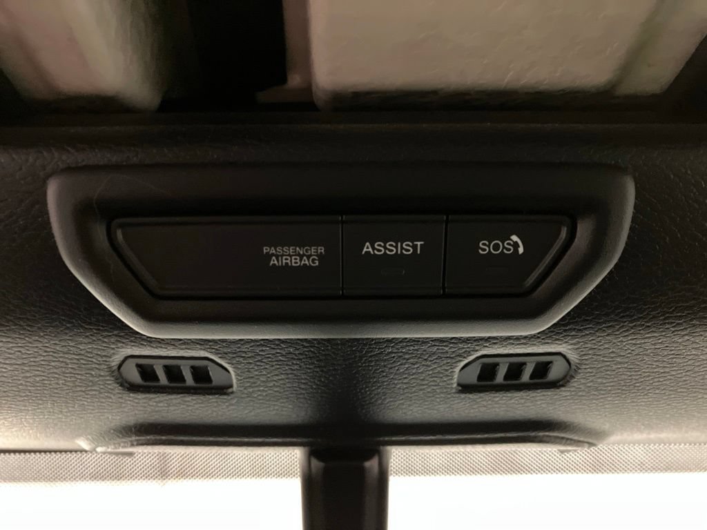 Used 2023 Earl Clearcoat Jeep Sport image 7