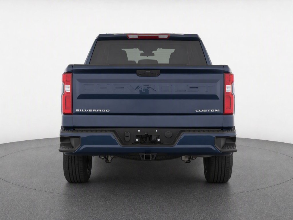Used 2022 Northsky Blue Metallic Chevrolet Custom image 7