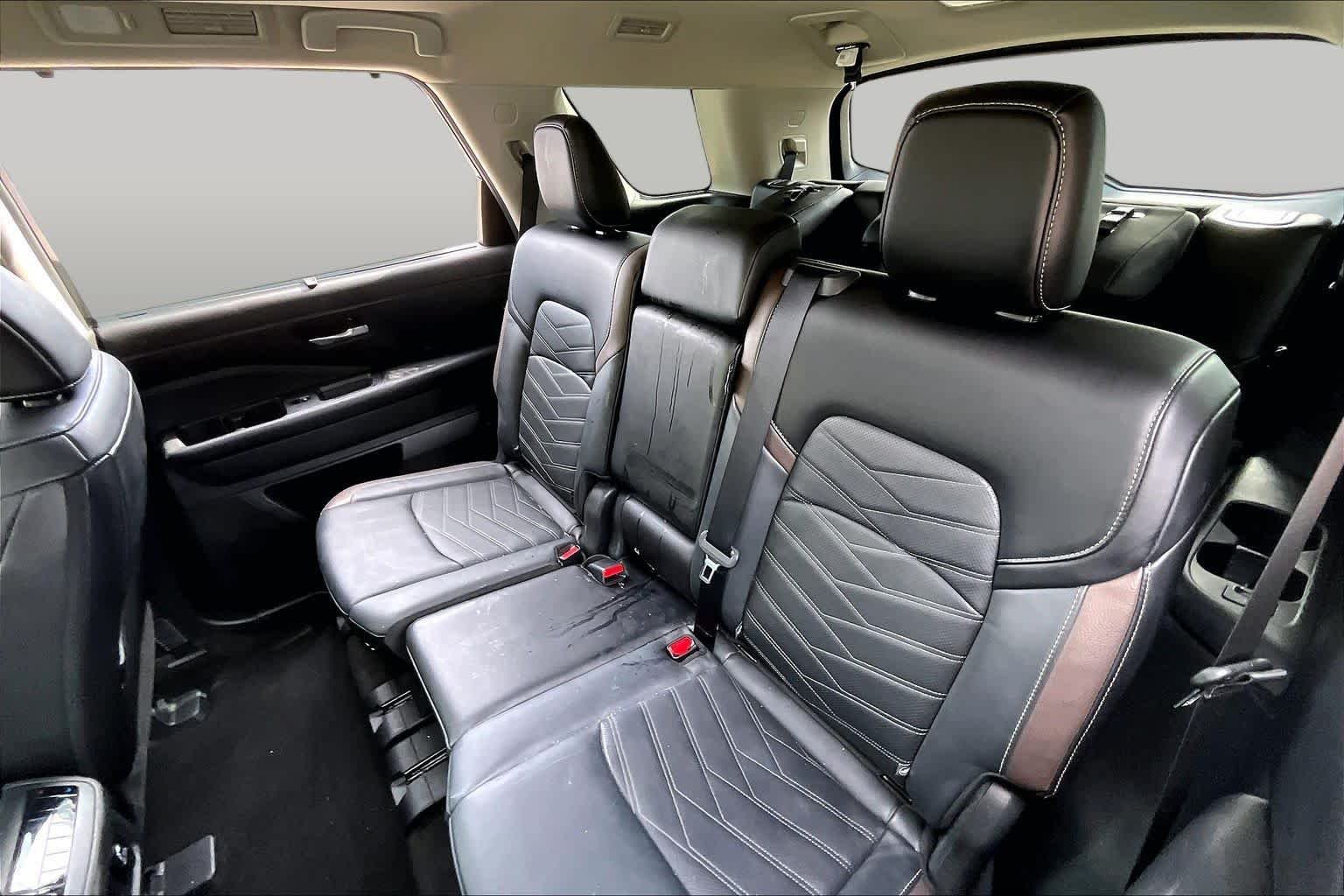 Used 2024 Pearl White Tricoat/Super Black Nissan Platinum image 18