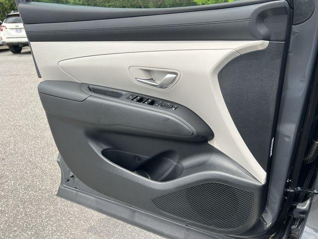 New 2026 Gray Hyundai SEL FWD image 27