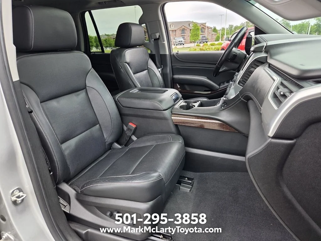 Used 2019 Silver GMC SLT image 19