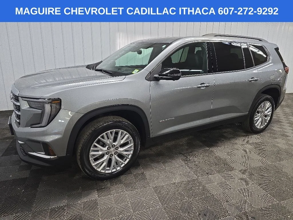 Used 2024 Silver GMC Elevation image 6