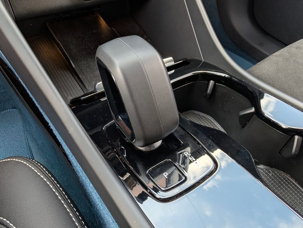 2023 Volvo C40 Ultimate - Photo 29