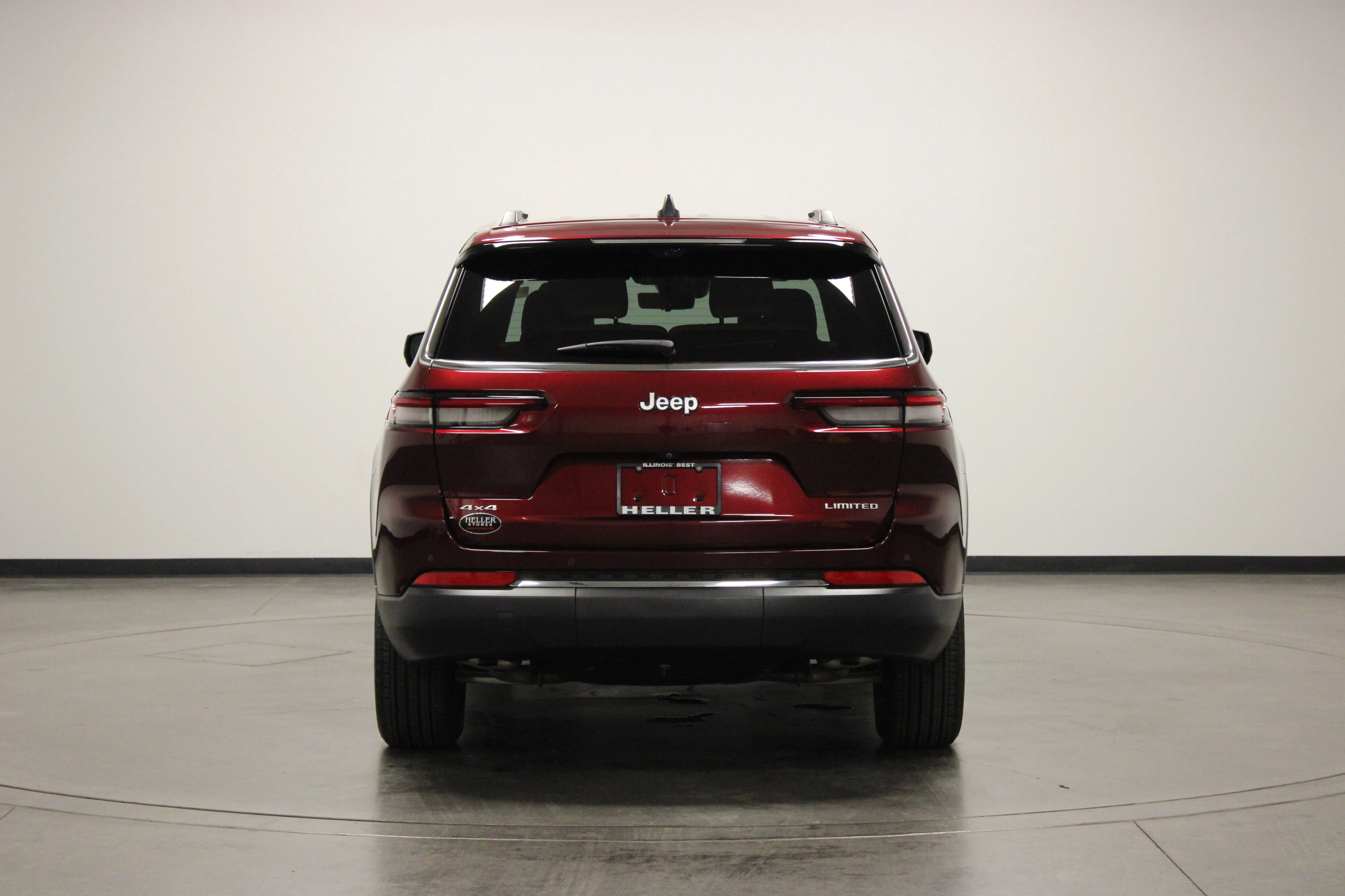 Used 2024 Velvet Red Pearlcoat Jeep Limited image 7