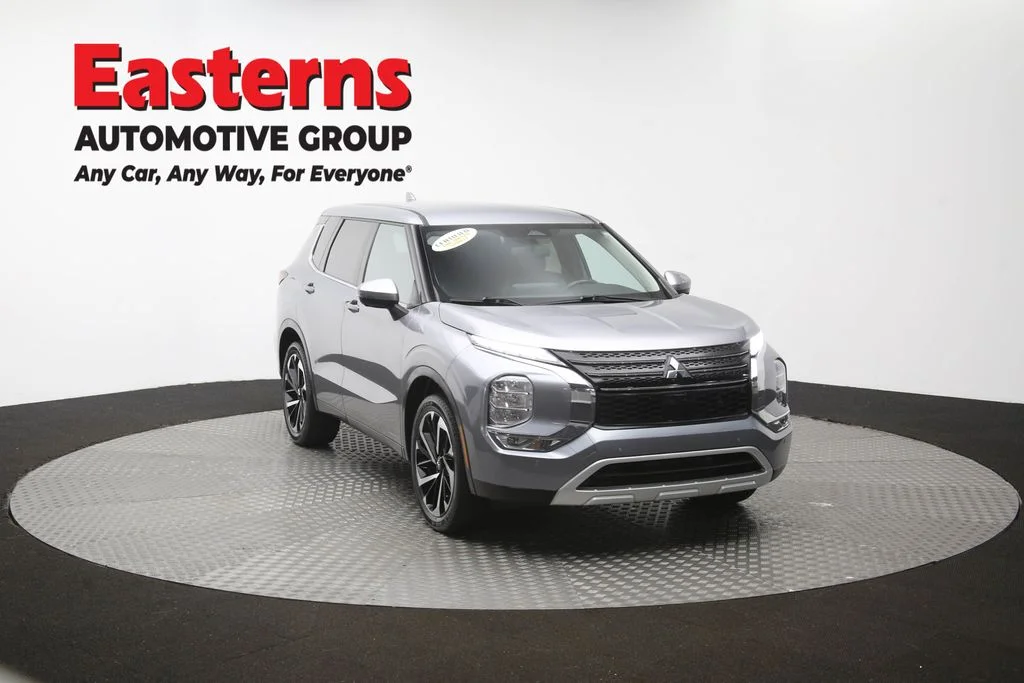Used 2024 Gray Mitsubishi SE image 49