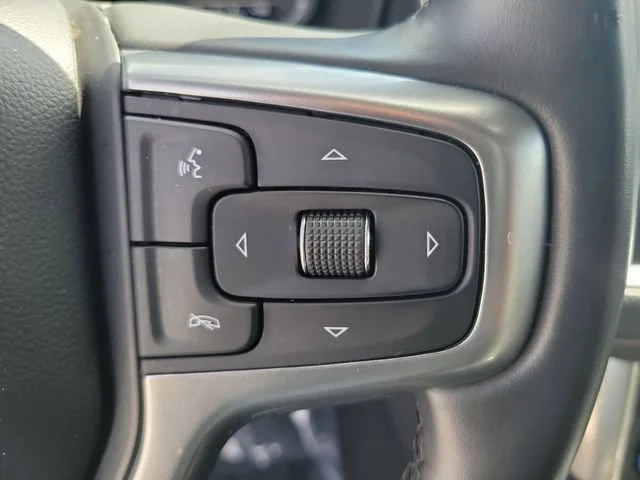Used 2024 Black Chevrolet Premier image 29