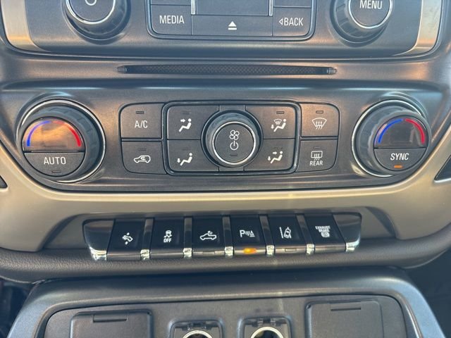 Used 2017 White GMC Denali image 41