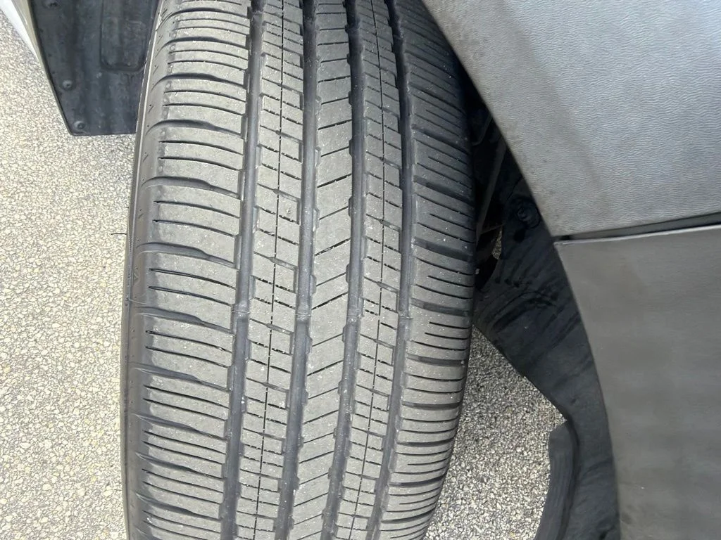 Used 2021 Magnetic Force Hyundai SEL image 6
