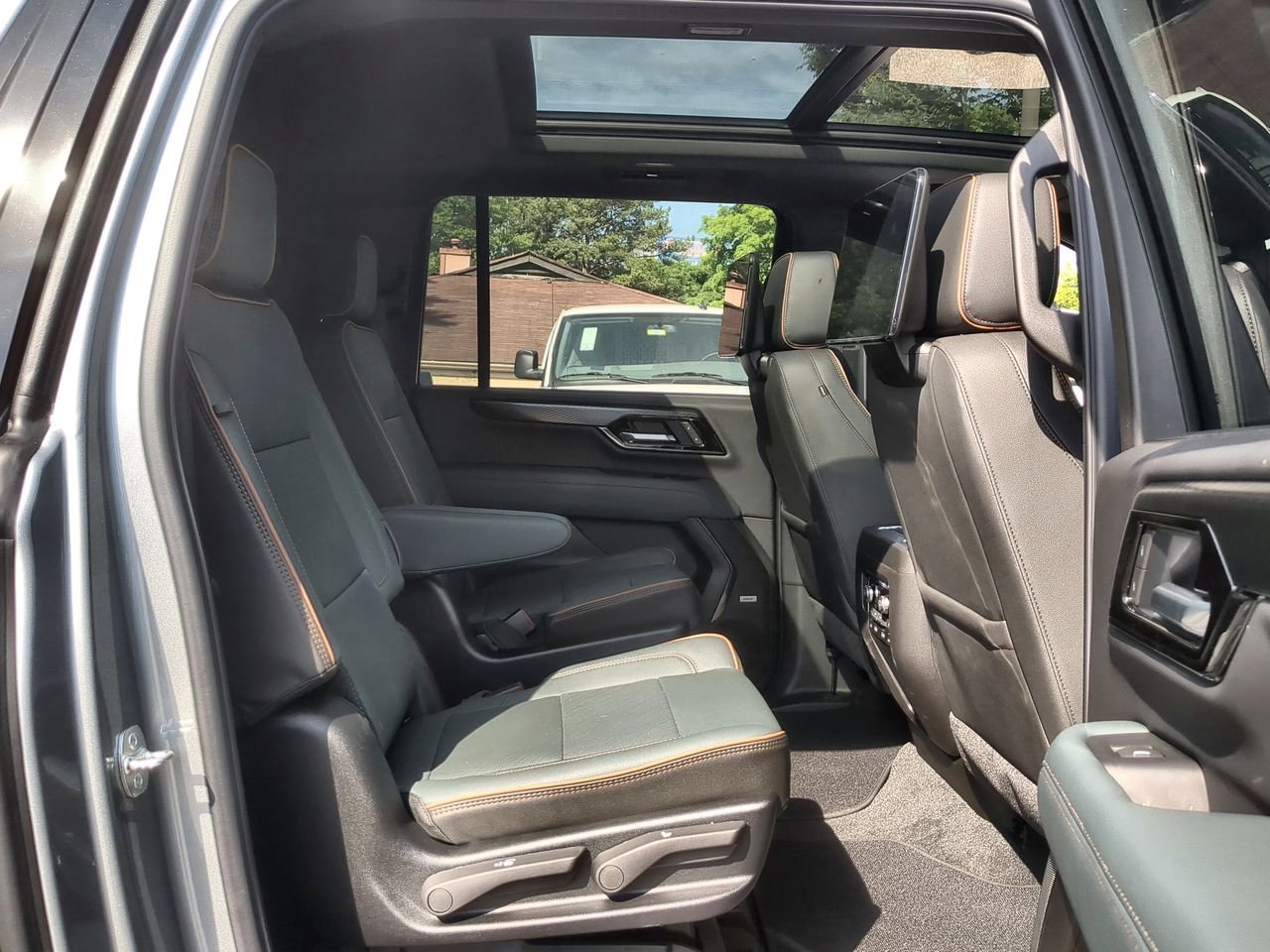 2026 GMC Yukon XL AT4 - Photo 28