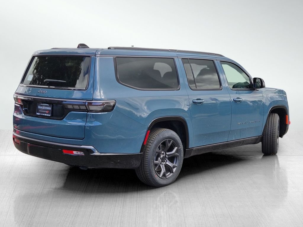 New 2026 Steel Blue Exterior Paint Jeep Limited Altitude image 4