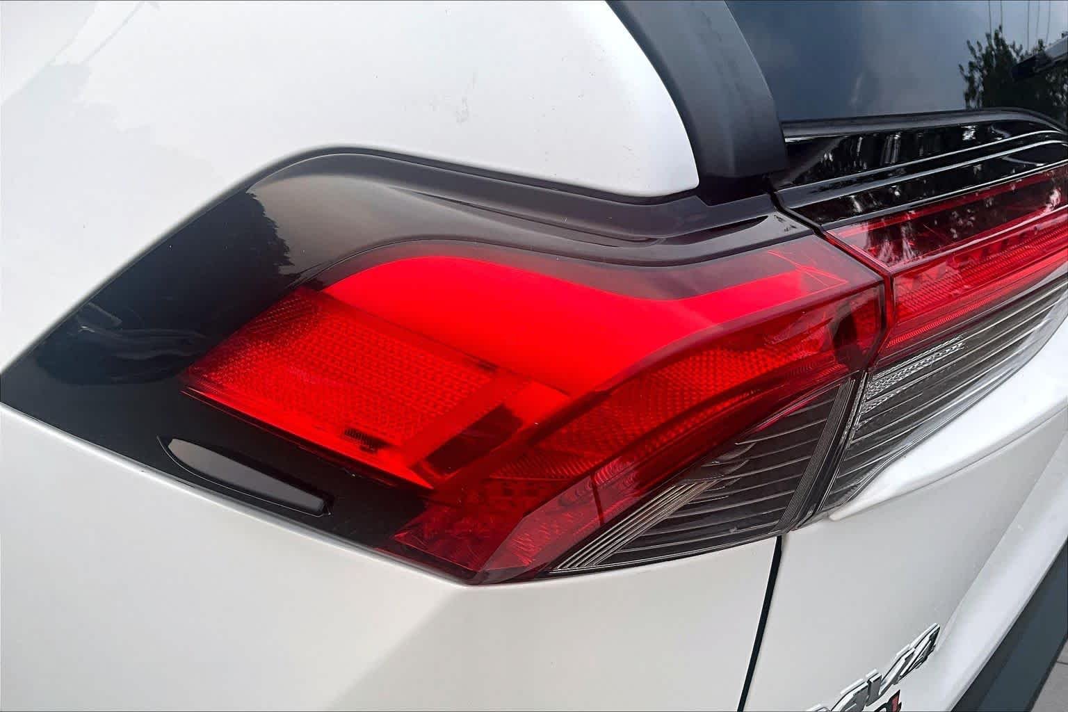 2023 Toyota RAV4 XLE - Photo 26