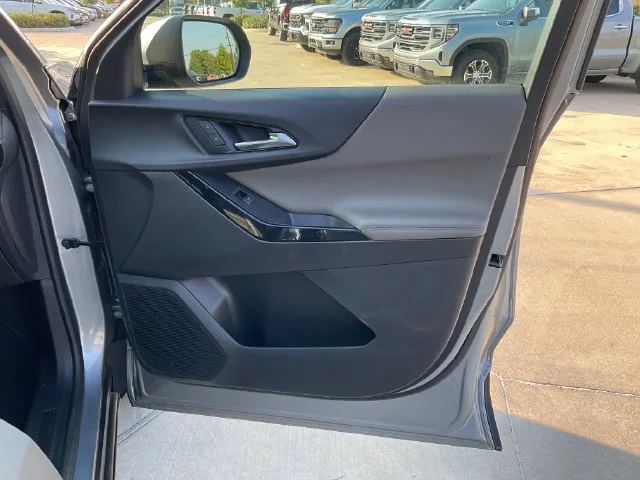 Used 2025 Gray Chevrolet LT image 19