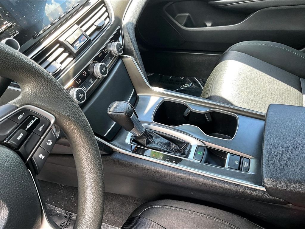 Used 2019 Silver Honda LX image 14