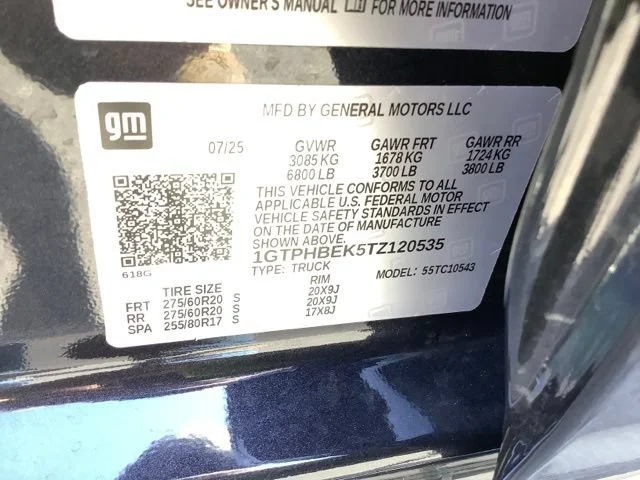 Certified Used 2026 Titanium Rush Metallic GMC SLE image 27