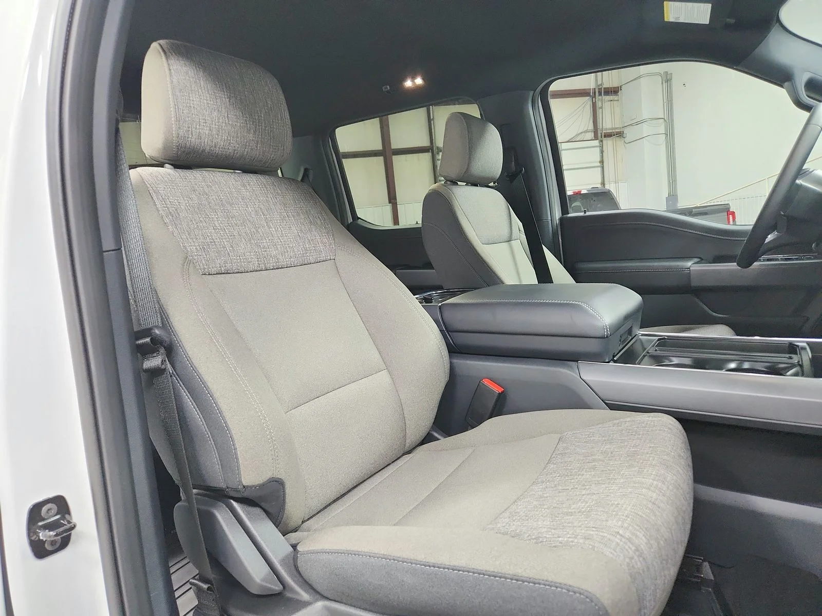 New 2026 White Ford XLT image 40