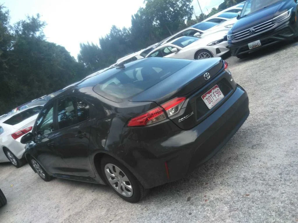 Used 2024  Toyota LE image 5