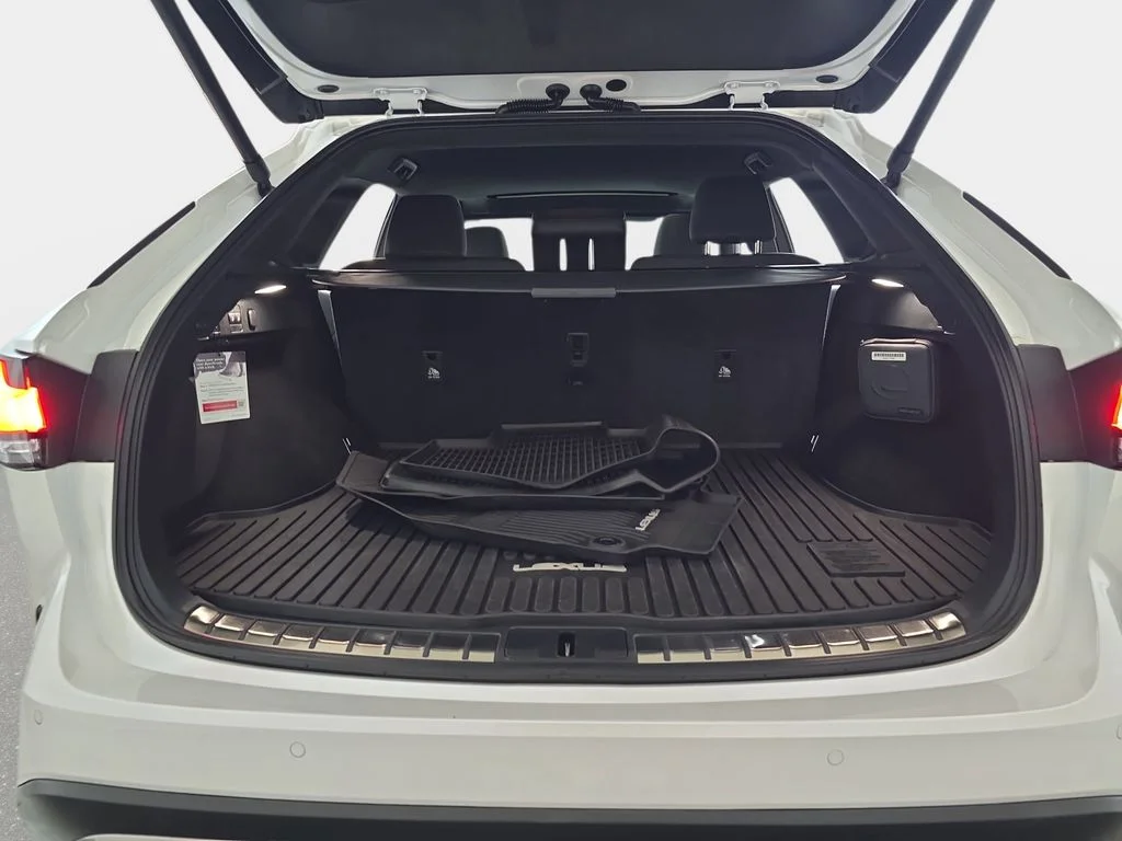 Used 2023 White Lexus 350 Premium Plus image 14
