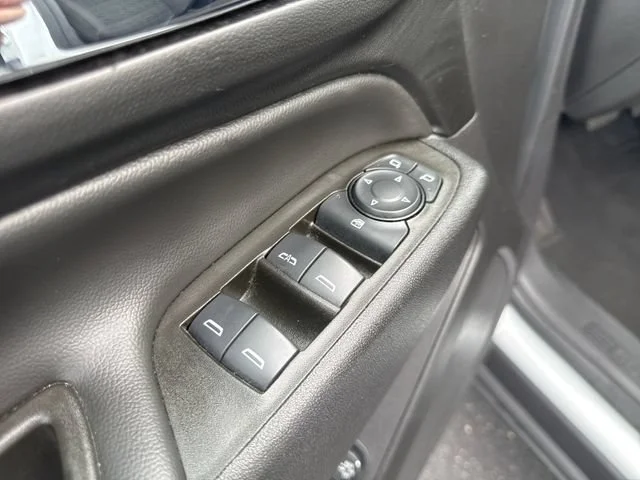 Used 2024 Summit White Chevrolet LT image 12