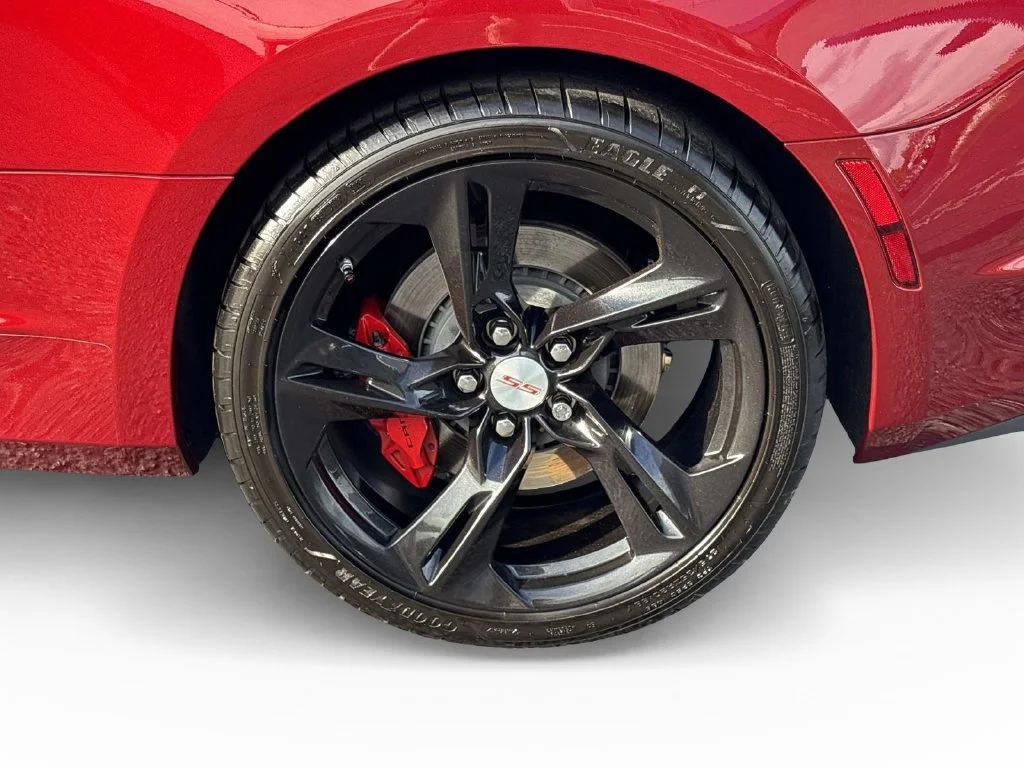 Used 2022 WILD CHERRY TINTCOAT Chevrolet 1SS image 10